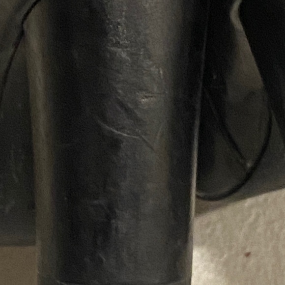 Lauren Ralph Lauren black leather heeled zip up booties. sz 8.5 - Picture 15 of 16